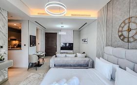 Stay By Latinem Luxury Studio Holiday Home G61115 Near Burj Khalifa
